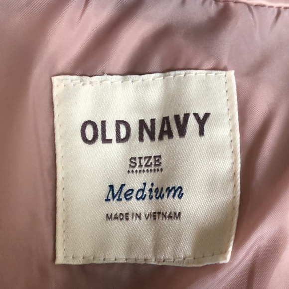 Old Navy size M puffer coat - worn twice - Picture 6 of 9